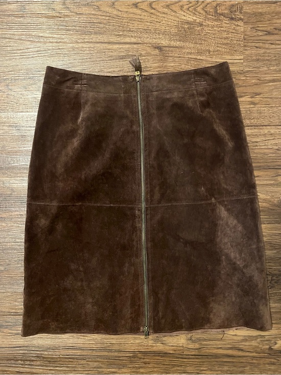 Isaac Mizrahi Dresses & Skirts - Women’s Y2K patch Brown Suede Front-Zip Skirt